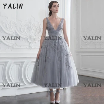 Вечернее коктейльное платье YALIN с глубоким V-образным вырезом и открытой спиной, платья для выпускного вечера из серого тюля Чайной длины, Короткое Кружевное платье для Выпускного вечера, Расшитое бисером